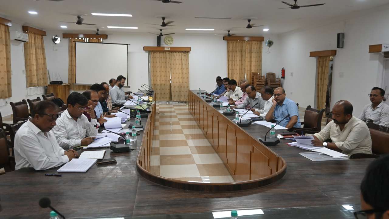Photo of बाँदा विकास प्राधिकरण मवई और महोखर मे बनाएगा ‘ग्रीन सिटी’