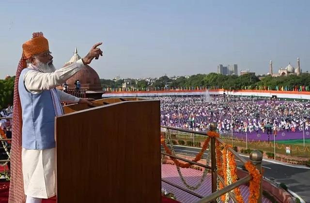 Photo of आतंकवाद, विस्तारवाद और एयरस्ट्राइक…. लाल किले के प्राचीर से PM का चीन-पाक को संदेश ; Independence Day