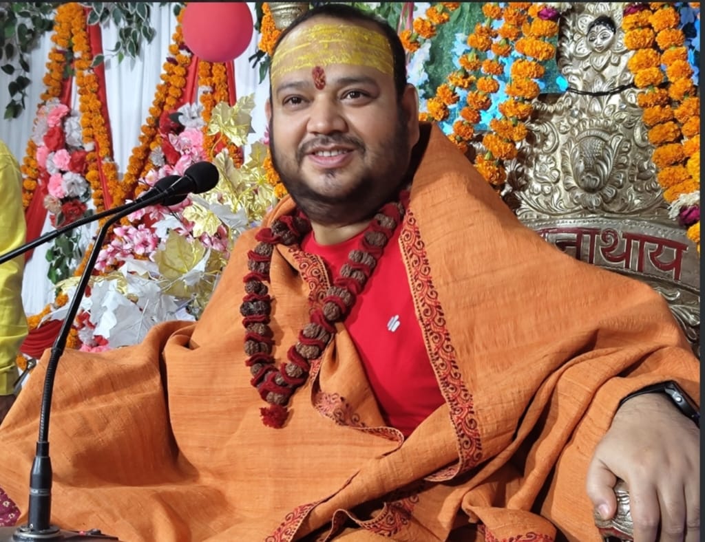 Photo of भक्तों की पुकार पर दैत्य दानवों के संहार हेतु भगवान स्वयं धरती पर प्रकट होते हैं:गिरी जी महाराज