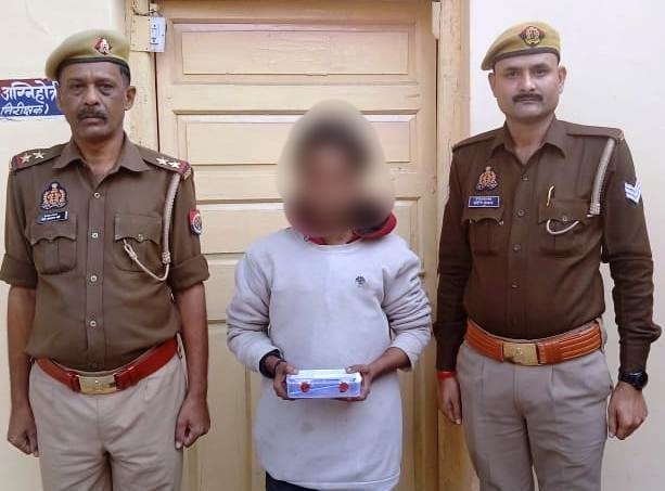 Photo of रेलवे स्टेशन से मोबाइल चोरी करने वाला शातिर अभियुक्त गिरफ्तार..