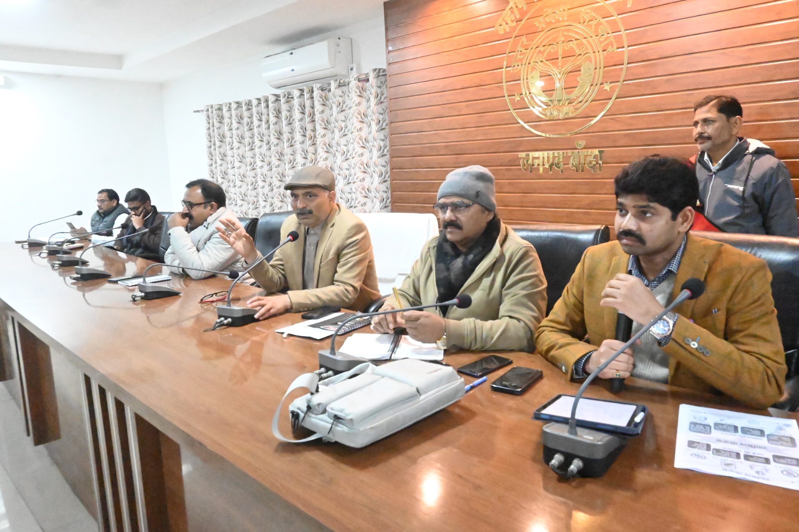 Photo of आगामी 18 जनवरी को मेडिकल कालेज बाँदा मे बंटेगी घरौनी, होगा ब्लाक स्तर पर भी आयोजन…