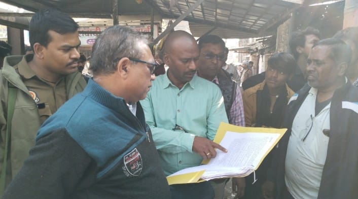 Photo of सिटी मजिस्ट्रेट बाँदा ने काली माता मंदिर के आसपास चलाया अतिक्रमण हटाओ अभियान..