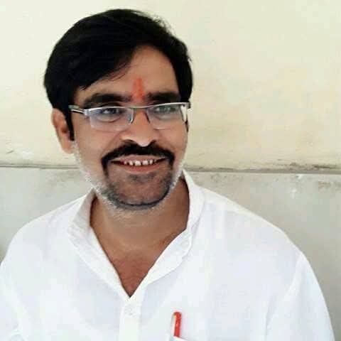 Photo of हासिये पर खड़ी कांग्रेस पार्टी ने बाँदा मे अपने पुराने जिलाध्यक्ष पर पुनः जताया भरोसा…