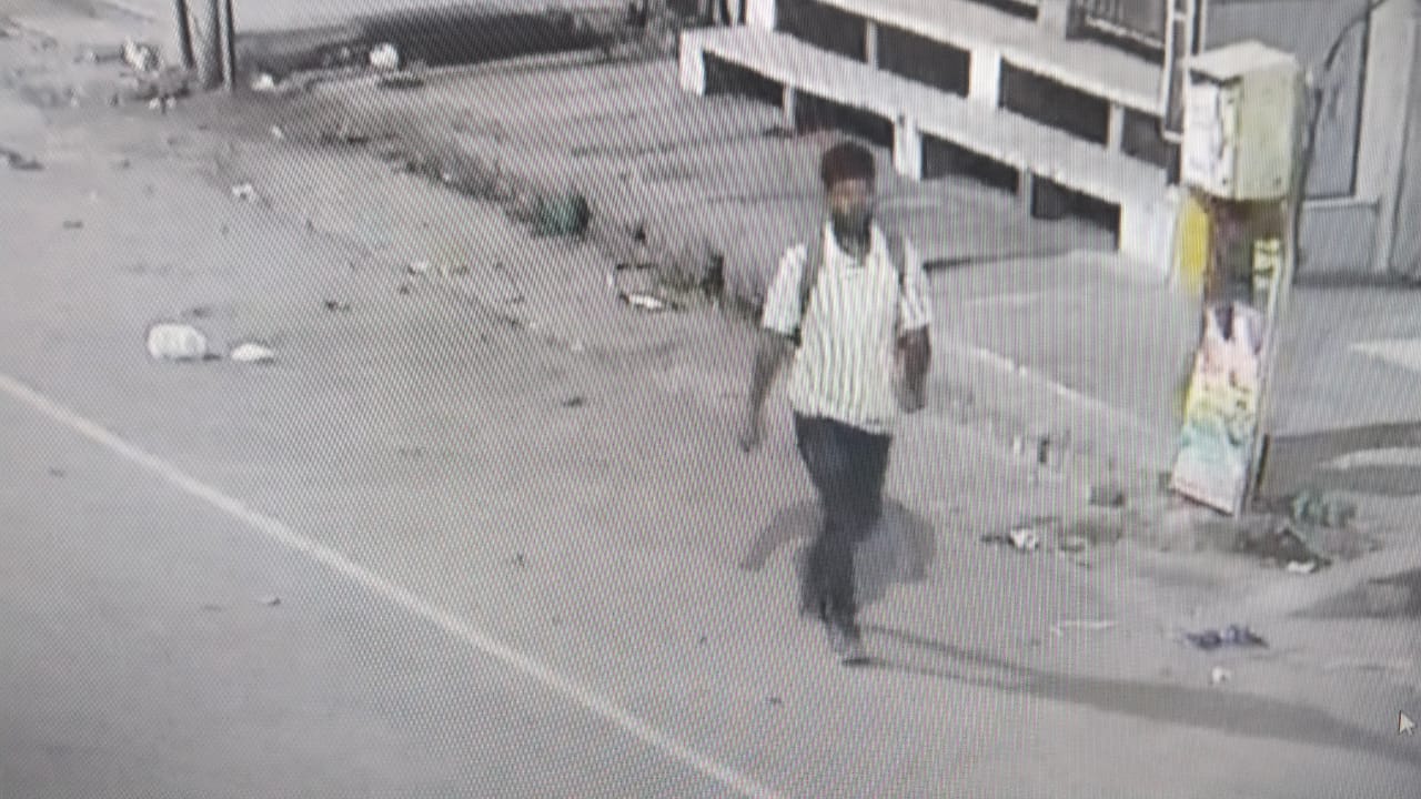 Photo of चोरों ने 12 लाख के गहने व नकदी पार की..