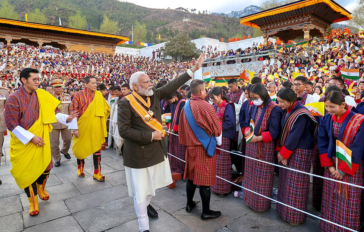 Photo of PM मोदी ने भारत की सहायता से भूटान में बने आधुनिक अस्पताल का किया उद्घाटन