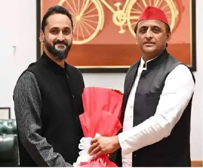 Photo of आजमगढ़ में अखिलेश यादव की सभा में भाजपा सांसद रीता बहुगुणा जोशी के पुत्र मयंक समाजवादी पार्टी में शामिल | UP Election 2022