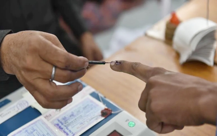 Photo of दूसरे चरण के 55 विधानसभा क्षेत्र में आज थमेगा प्रचार, 14 को 586 प्रत्याशियों के भाग्य का फैसला | UP 2nd Phase Election 2022