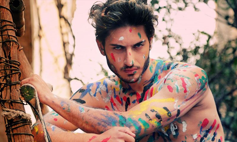 Photo of Behind the Scenes of a Body Painting