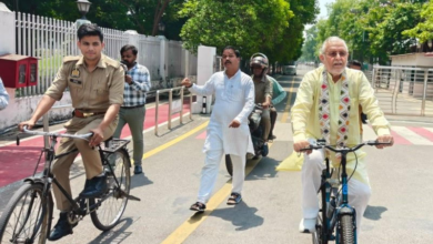 Photo of CM योगी की प्रेरणा से ईंधन बचत अभियान को मिली नई रफ्तार, साइकिल से विधानसभा पहुंचे वित्त मंत्री