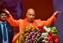 Photo of 54 के हुए योगी आदित्यनाथ, बर्थडे पर रक्षा मंत्री से लेकर मायावती तक दिग्गजों ने  दी बधाइयां