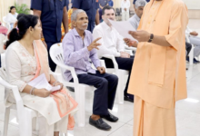 Photo of किसी भी निर्धन या जरूरतमंद की शिक्षा को बाधित नहीं होने देगी सरकारः मुख्यमंत्री योगी