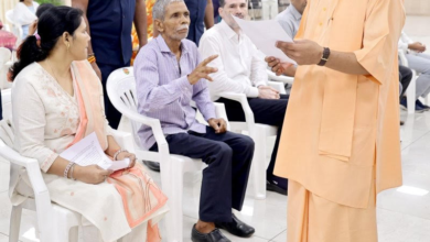 Photo of किसी भी निर्धन या जरूरतमंद की शिक्षा को बाधित नहीं होने देगी सरकारः मुख्यमंत्री योगी