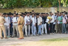 Photo of सिपाही भर्ती परीक्षा के दूसरे दिन 7.32 लाख अभ्यर्थी हुए शामिल, नकल और फर्जीवाड़े पर योगी सरकार का सख्त शिकंजा