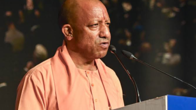 Photo of CM योगी ने उच्च प्राथमिक विद्यालय इस्माइलपुर से राज्यव्यापी “स्कूल चलो” अभियान का शुभारंभ किया