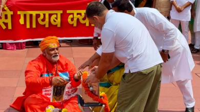 Photo of पुजारी की ड्रेस में संसद पहुंचे पप्पू यादव तो भड़के ओम बिरला..!