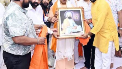 Photo of CM योगी समेत कई नेताओं ने गुरु ग्रंथ साहिब के प्रकाश पर्व की दी बधाई