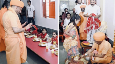Photo of बेटियों के पांव पखार मुख्यमंत्री योगी ने की मातृ शक्ति की आराधना