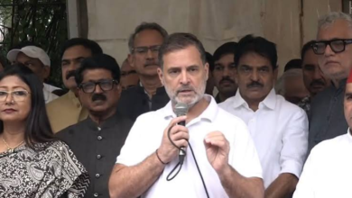 Photo of राहुल गांधी का बड़ा आरोप, रामलीला मैदान की रैली में आने से रोके जा रहे लोग, बोले- देखिए 1 नवंबर को क्या होता है