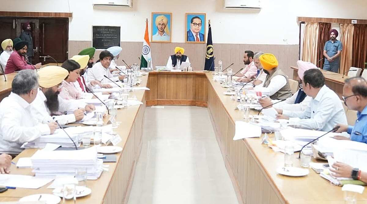 Photo of CMभगवंत मान: पंजाब में 7,902 शिक्षकों को नियमित किया जाएगा, 1880 डॉक्टरों और नर्सों की होगी भर्ती