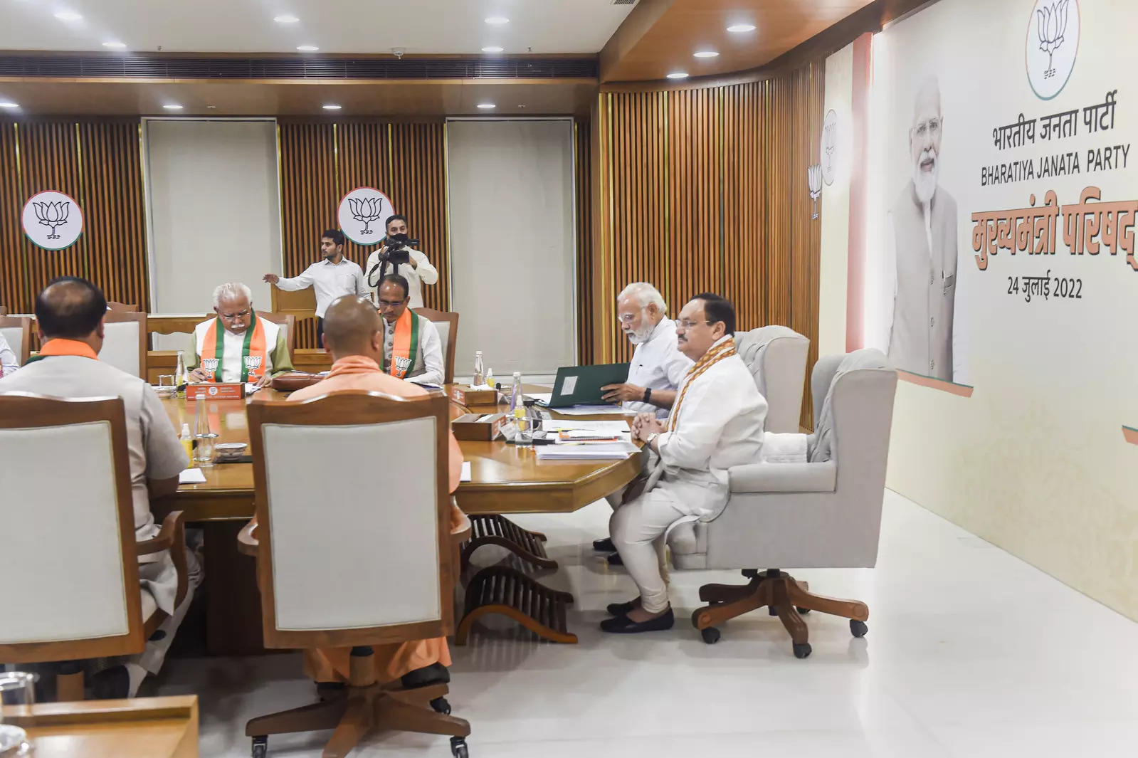 Photo of भाजपा का 2024 में कमल खिलाने को लेकर ब्लूप्रिंट तैयार, देश भर में कॉल सेंटर खोलने की तैयारी