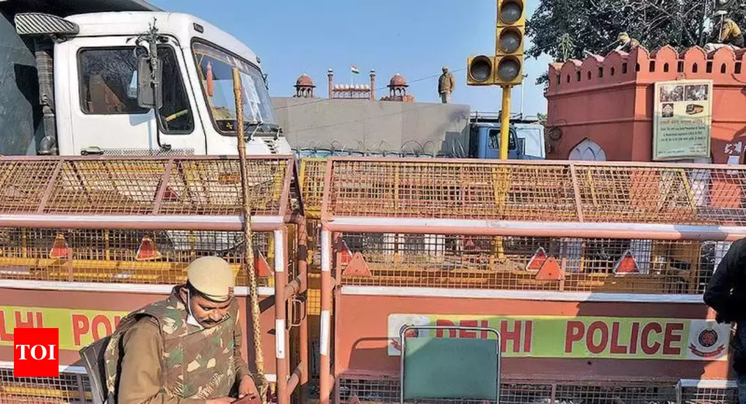 Photo of संसद भवन का घेराव करेंगे किसान, सभी बॉर्डर 24 घंटे के लिए सील- भारी फोर्स तैनात