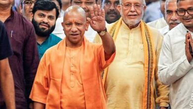 Photo of यूपी के आउटसोर्स कर्मियों को योगी सरकार का बड़ा तोहफा, अब बीमार होने पर मिलेगी 78 दिनों की पेड लीव.