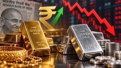 Photo of सोना रुपया 1,000 टूटा और चांदी रुपया 5,900 धड़ाम: 10 महीने के निचले स्तर पर सफेद धातु, जानिए सर्राफा बाजार का हाल