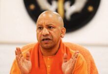 Photo of वृंदावन में सीएम योगी बोले: ‘विदेशी आक्रांताओं ने मंदिर तोड़े, पर श्रीकृष्ण की स्मृति को नहीं मिटा पाए’.