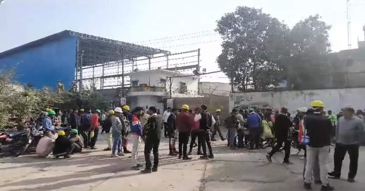 Photo of एक रुपया जनता को ऑक्सीजन देने वाले रिमझिम इस्पात के योगेश अग्रवाल पर आयकर की छापेमारी…