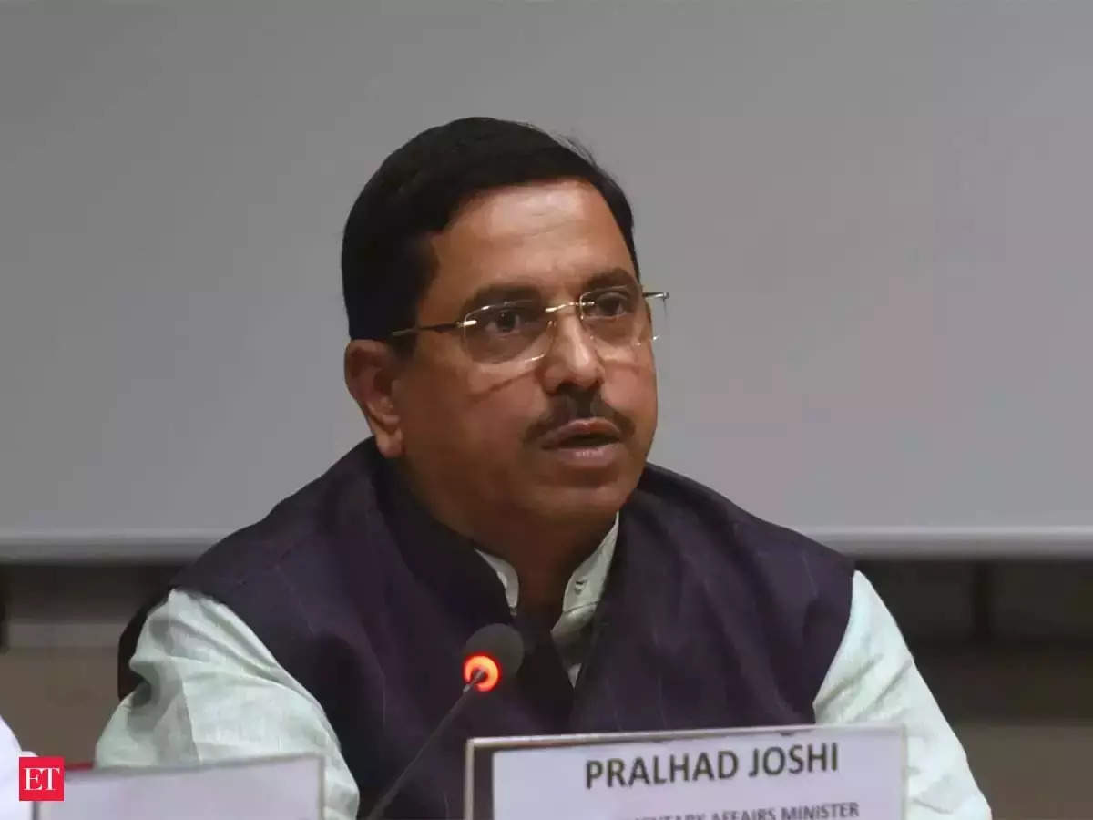 Photo of केंद्रीय मंत्री प्रह्लाद जोशी ने बताया, देश में क्यों हुई कोयले की कमी…. | Coal Shortage