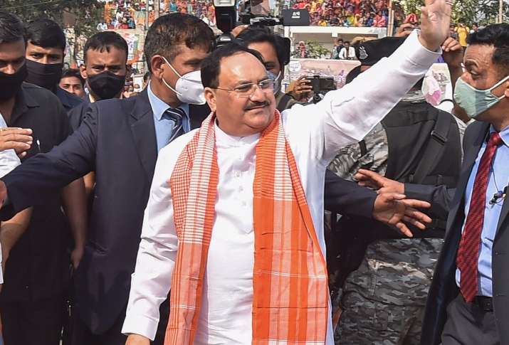 Photo of मोड़ मंडी रैली के लिए हैलीपैड पहुंचे भाजपा अध्‍यक्ष नड्डा, किसान प्रदर्शनकारियों ने रास्‍ता जाम किया | LIVE JP Nadda Rally